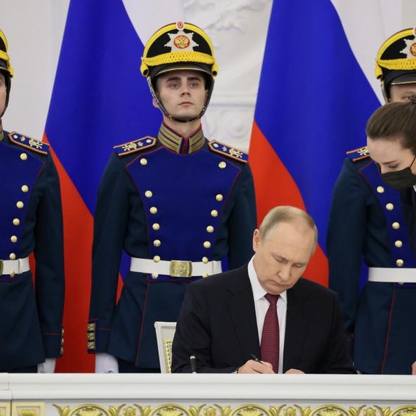 Putin formally annexes more than 15% of Ukraine