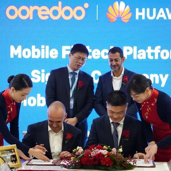 Ooredoo signs fintech service agreement with Huawei in MWC2023 to explore promising new business together