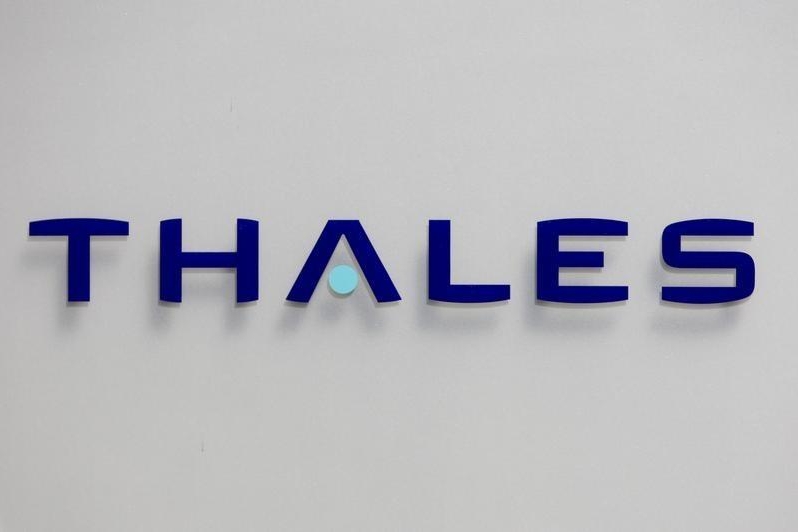 Thales, SES satellite operator to launch airplane high-speed internet service
