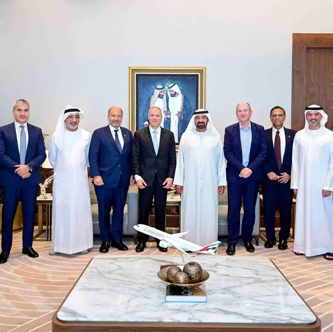 HSBC backs Emirates’ new A350 fleet through innovative JOLCO financing