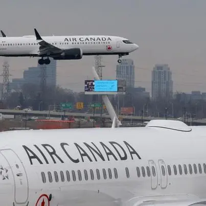 Air Canada reports smaller adjusted loss on business travel rebound