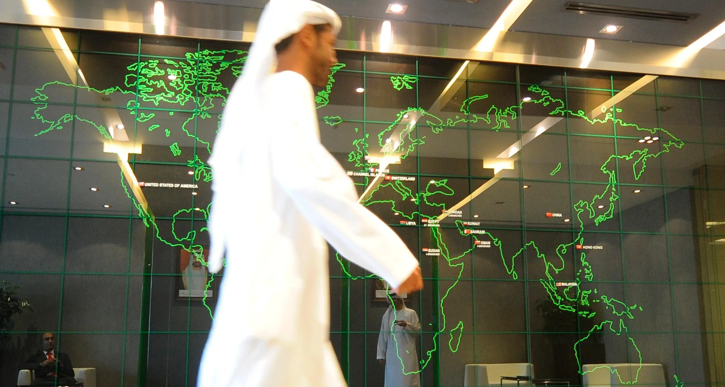 UAE small firms put off hiring, as late payment issues persist