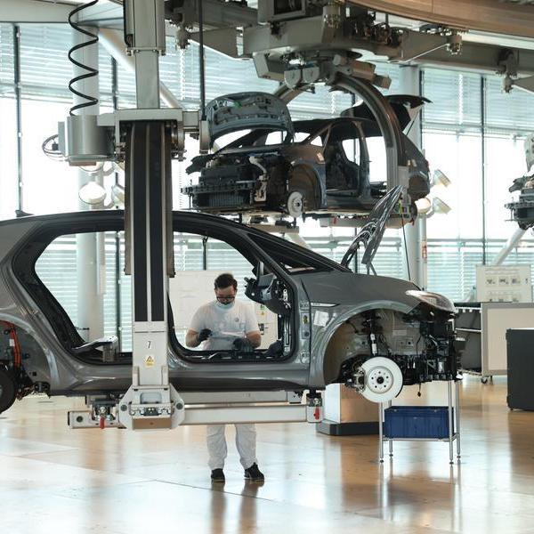 Construction on Saudi’s first EV manufacturing plant to being early 2023\n