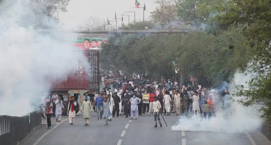 Pakistan police clash with former PM Khan's supporters