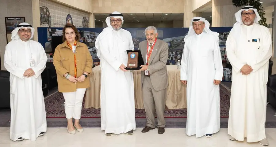 Boursa Kuwait renews its humanitarian partnership with Kuwait Red Crescent Society for second consecutive year