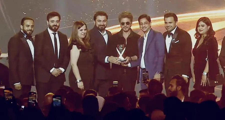 Homes 4 Life Real Estate honored by Shah Rukh Khan as Best Performing Channel Partner at the spectacular launch of Shahrukhz by Danube