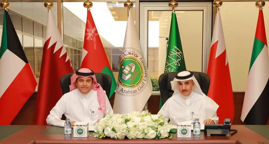 Arabian Gulf University signs contract with stc Bahrain