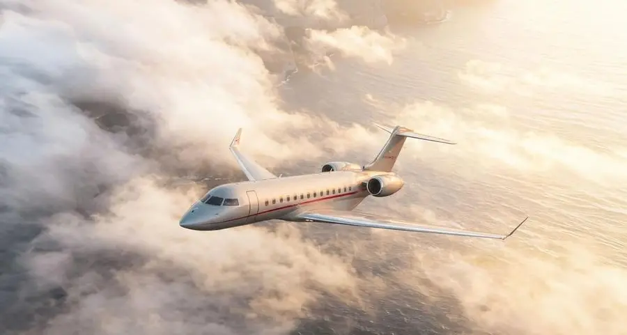 Bombardier celebrates valued customer Vista’s first global 8000 aircraft