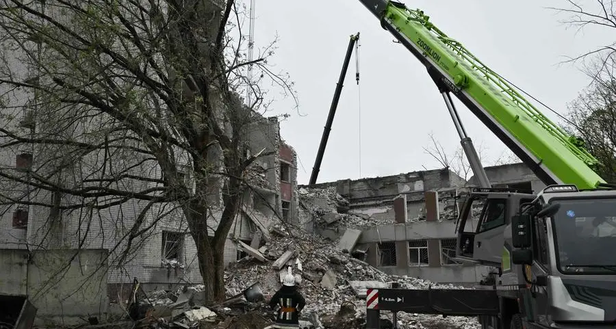 Exhausted Ukrainian soldiers fight on or 'the war is over'