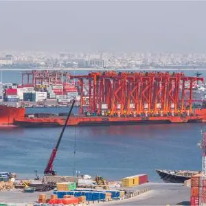 Port of Salalah invests in 16 eco-efficient RTG cranes and three mobile harbor cranes