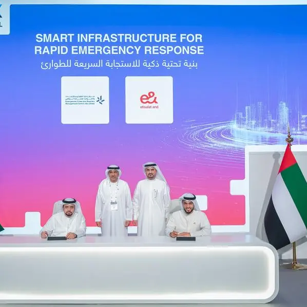 ADCMC signs a MoU with e& to enhance Abu Dhabi’s digital and technological infrastructure