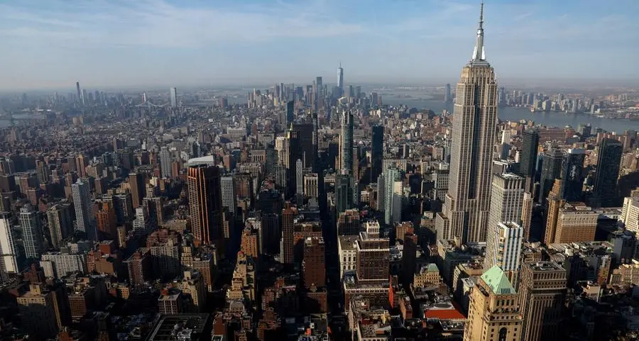 US retail sales fall sharply in May