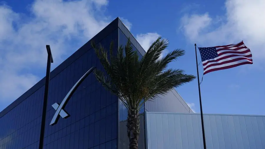After record IPO, Musk's SpaceX faces next test in market debut
