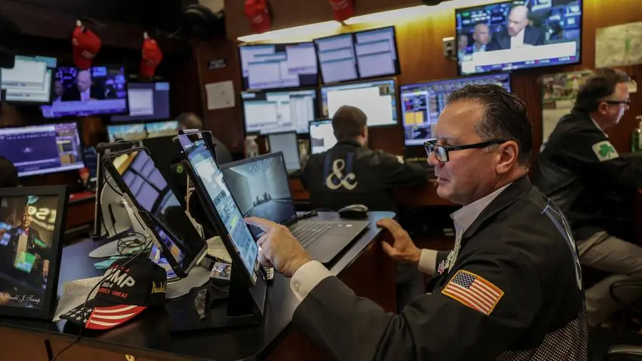 Asia shares struggle, dollar soars on lowered Fed rate cut bets