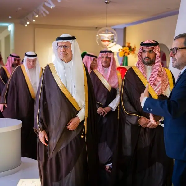 سمو وزير الطاقة وسمو وزير الثقافة يفتتحان متحف الذهب الأسود في الرياض