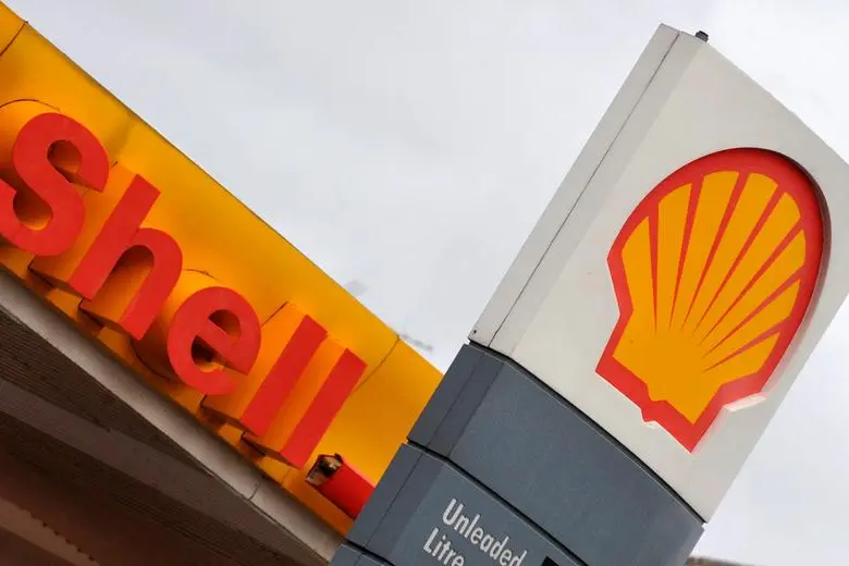 FILE PHOTO: The company logo is seen at a Shell petrol station in south London January 31, 2008. REUTERS/Toby Melville. Image used for illustrative purpose. , Reuters