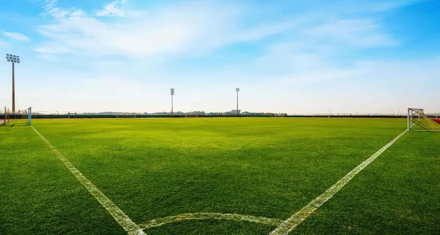 \"إرث\" أبوظبي يُطلق أكاديمية كرة القدم للشباب بالشراكة مع \"مركز كرة القدم للفرص والتعلم والتميز\"