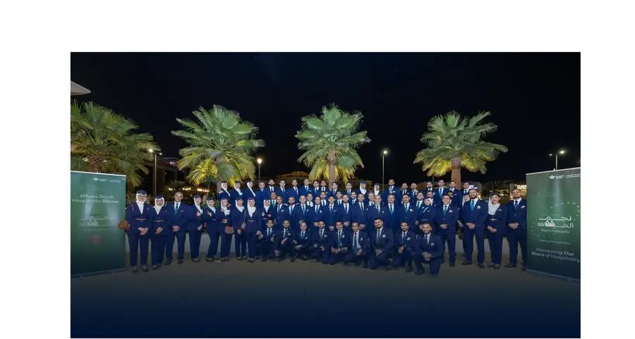الخطوط السعودية تحتفي بمرور عام على برنامج «نجم الضيافة»