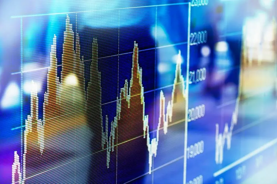 FTSE 100 steady after intraday record high; focus on Putin-Trump talks