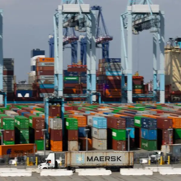 Maersk redistributes vessel fuel amid Mideast shipping disruption