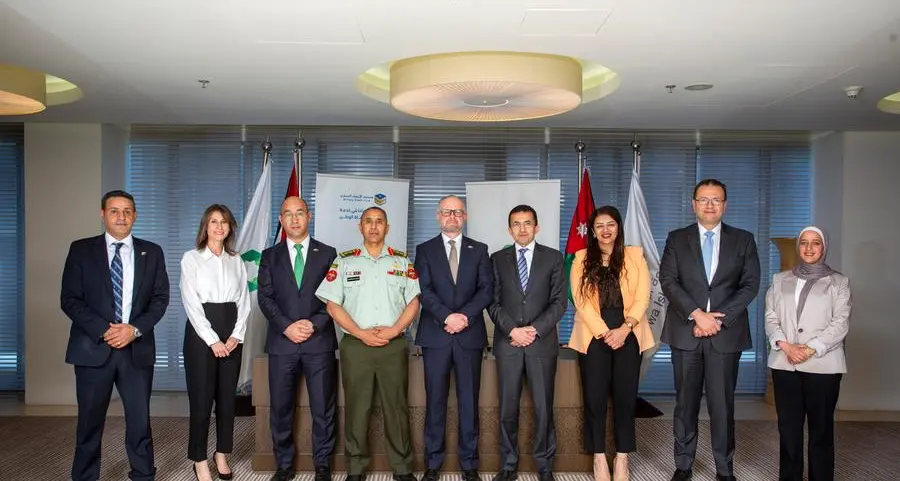تجديد الشراكة بين بنك صفوة الإسلامي وصندوق الإئتمان العسكري لدعم المتقاعدين العسكريين ضمن برنامج \"رفاق السلاح\"