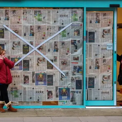 Britain proposes to allow mobiles to make satellite calls