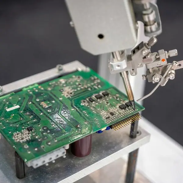 OIA attracts 3 global chip firms to expand Oman’s tech sector