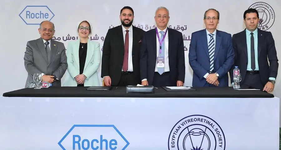 توقيع مذكرة تفاهم بين \"الجمعية المصرية للشبكية والجسم الزجاجي \"وشركة \"روش\"
