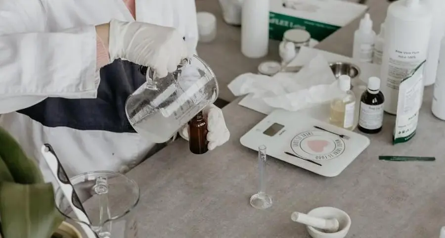 الهلال للمشاريع الناشئة تدعم منصة عالمية للكيماويات المتخصصة