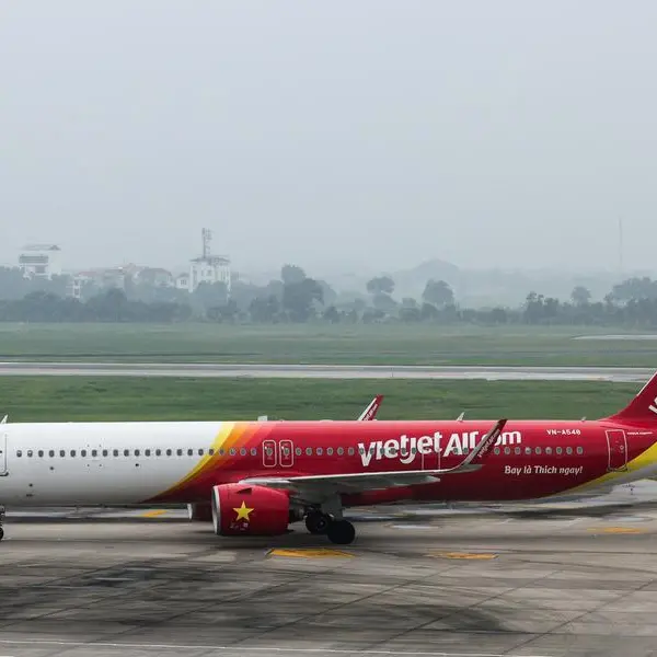 Airbus strikes deal for up to 150 jets with VietJet, sources say