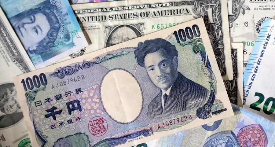 Dollar rises versus yen, Swiss franc, Fed and trade talks in focus