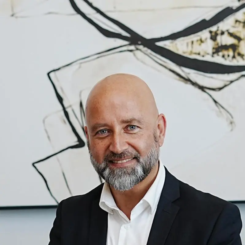 مجموعات العمل القطاعية تشيد بقوة المنظومة الاقتصادية للشارقة ومرونتها وقدرتها على دعم استدامة الأعمال