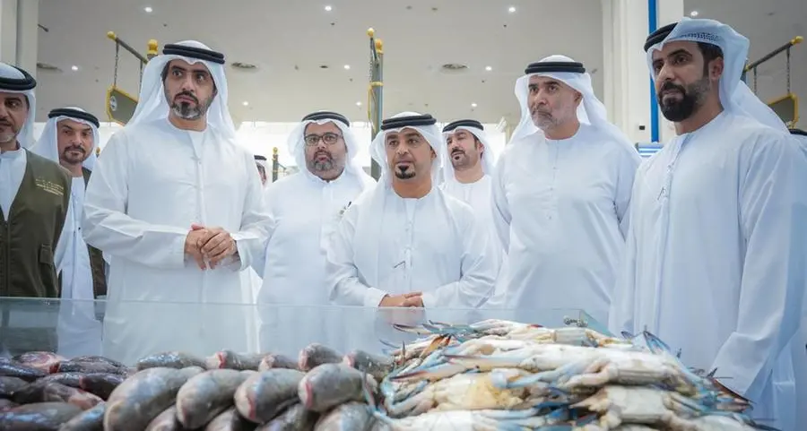 قطاع الضيافة في الشارقة لإدارة الأصول يستقبل وفد وزارة التغير المناخي والبيئة وهيئة الشارقة للثروة السمكية