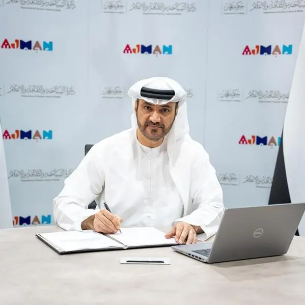 دائرة السياحة والثقافة والإعلام في عجمان توقّع اتفاقية تعاون مع «كورال ترافل»