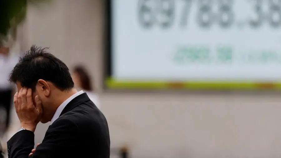 Stocks stumble, oil set for weekly gain on renewed Gulf hostilities