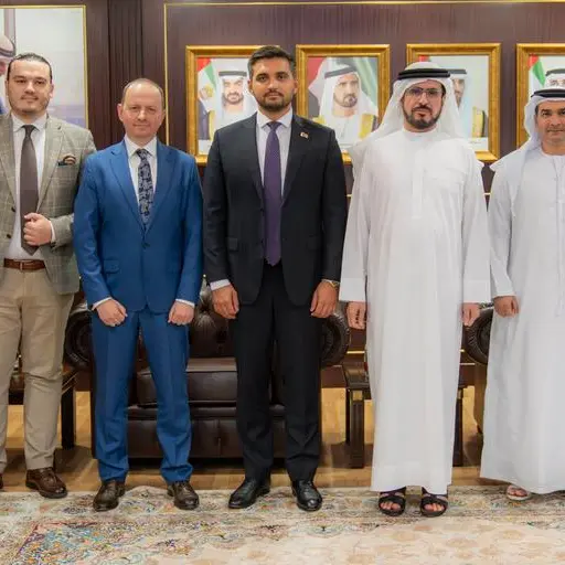معالي سعيد محمد الطاير وقنصل عام جمهورية بيلاروسيا يبحثان سُبل التعاون في الطاقة المتجددة والعلاقات الثنائية