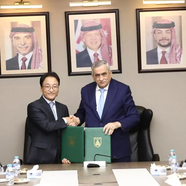 Samsung Electronics Levant signs MoU with the University of Jordan to support technical and technological education