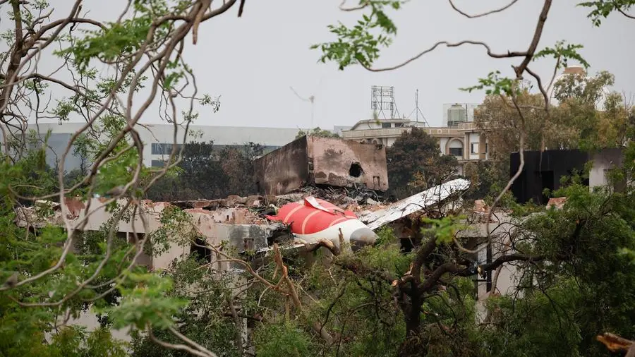 Some airlines checking Boeing fuel switches after Air India crash