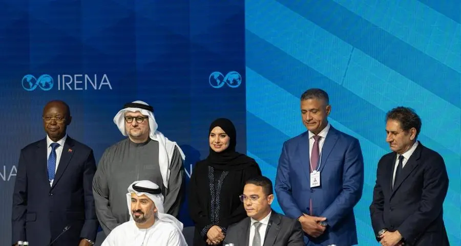 آمنة الضحاك: الإمارات تقود حقبة جديدة للطاقة المتجددة قوامها الذكاء الاصطناعي ومضاعفة القدرات الإنتاجية