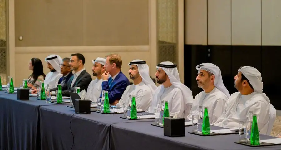 جلسة \"رأس المال العائلي\" في أبوظبي تجمع الشركات المحلية والمكاتب العالمية لتعزيز التعاون والاستثمار