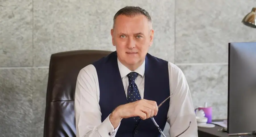 تشيسترتونز الشرق الأوسط وشمال أفريقيا تعيّن جون ستيفنز رئيساً تنفيذياً جديداً