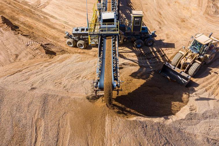 South Africa's gold producers stay in the shallows as prices surge