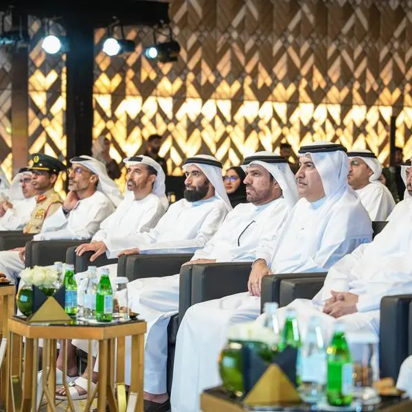 دائرة الموارد البشرية لحكومة دبي تطلق حواراً استراتيجياً حول مستقبل العمل في عصر الذكاء الاصطناعي المساعد