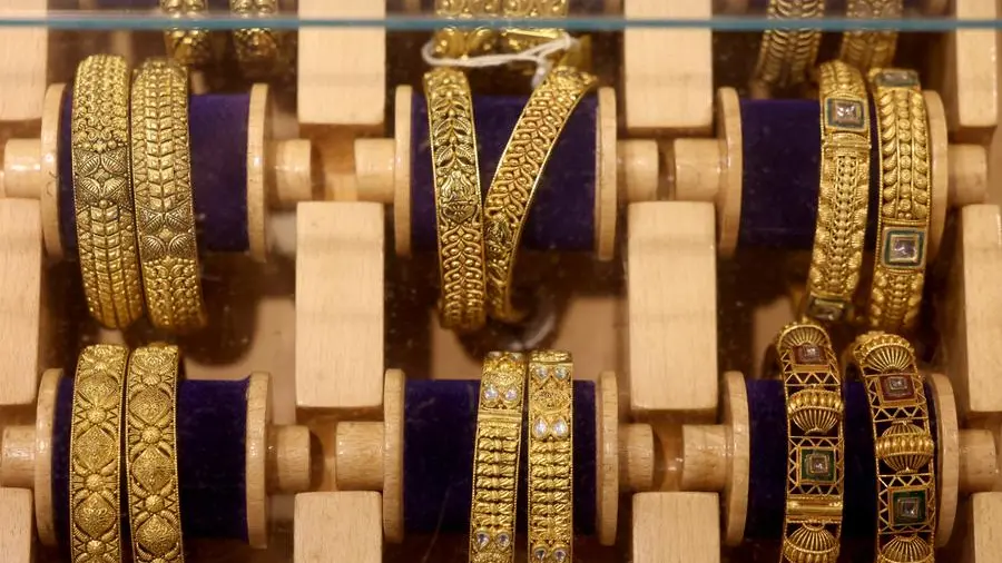 Gold set for weekly loss as oil-driven inflation fears boost rate-hike bets