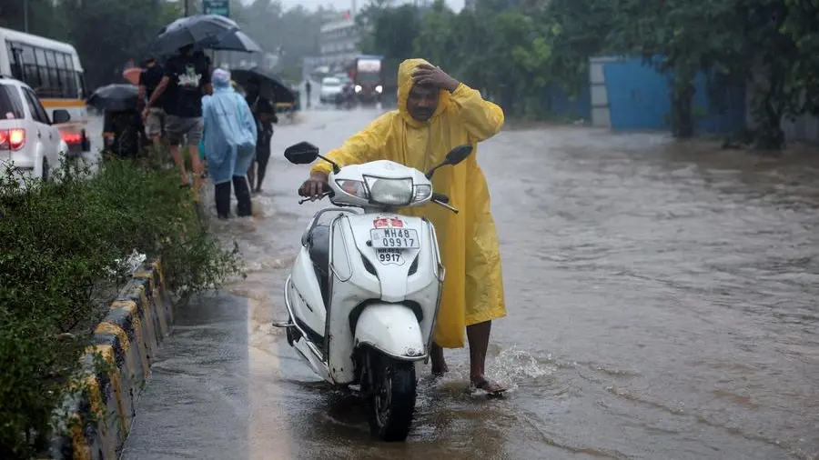 India's monsoon to weaken over west, south, slowing crop sowing