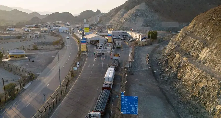 Dubai fast-tracks overland cargo flows via Oman amid regional trade disruptions