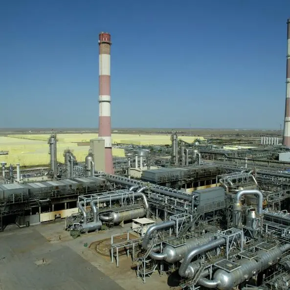 Oil little changed after hitting one-week low, oversupply concerns linger