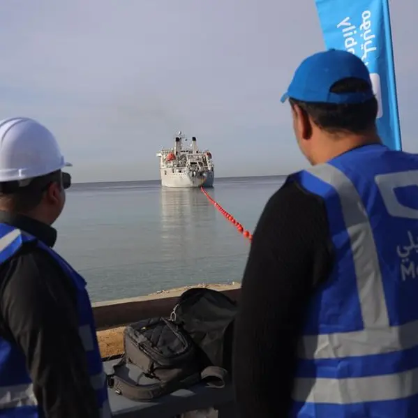 du and Omantel activate submarine cable linking UAE and Oman