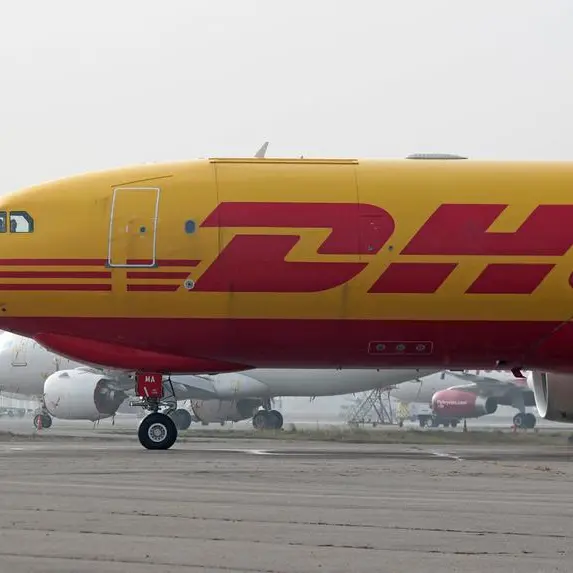 DHL continues to accept Middle East orders, but warns of delays