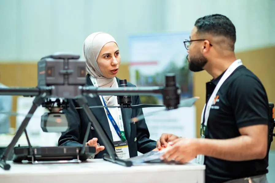 اليوم الثاني من معرض الخمسة الكبار يشهد زخماً أكبر مع جلساتٍ حوارية هامّة على امتداد سلسلة البناء